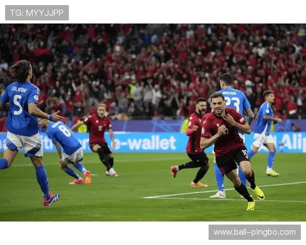 拜仁慕尼黑防守体系隐患显现：高压策略失位问题对赛季走势形成制约