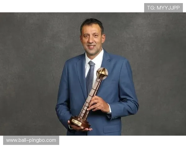 弗拉德·迪瓦茨内线组织突破效率显著优于同期中锋